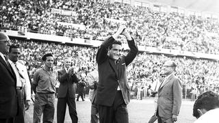 Laureles deportivos imponen a Adolfo Suárez, campeón mundial de billar 1961