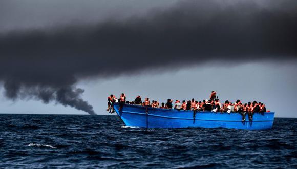 Salvan a más de 5 mil inmigrantes en el Mediterráneo en un día