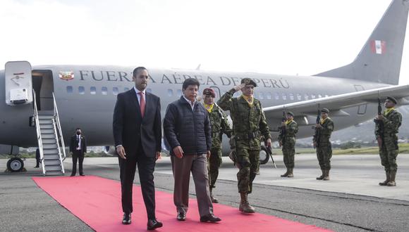 Presidente Pedro Castillo podría enfrentar nueva investigación fiscal por viajes de sus familiares en el avión presidencial. (Foto: Presidencia de la República)