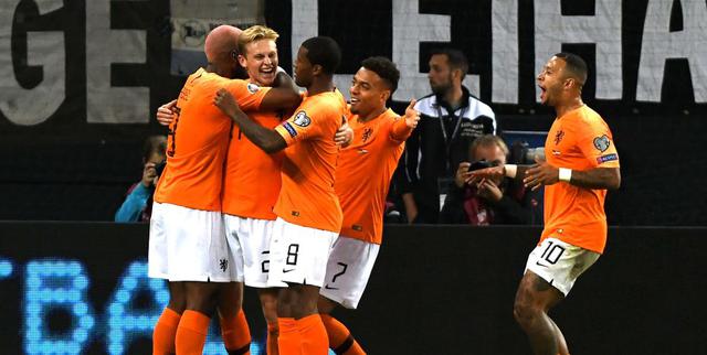 Holanda y. Alemania se enfrentaron por las Eliminatorias a la Eurocopa 2020. La 'naranja mecánica' se quedó con los tres puntos. (Foto: EFE)