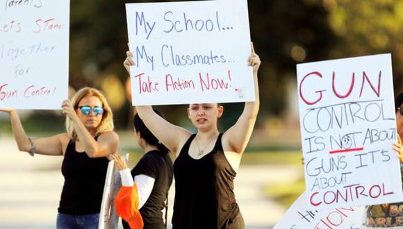 Florida ya está debatiendo una ley para permitir que los profesores lleven armas.