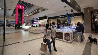Ejecutivo reduce aforos en los centros comerciales, supermercados, restaurantes y farmacias