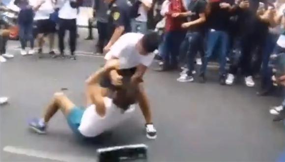 Alumno y profesor de la ESIME Zacatenco protagonizan pelea en una avenida de la Ciudad de México.