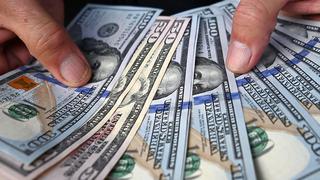 ¿Por qué sigue subiendo el precio del dólar y cómo te afecta?