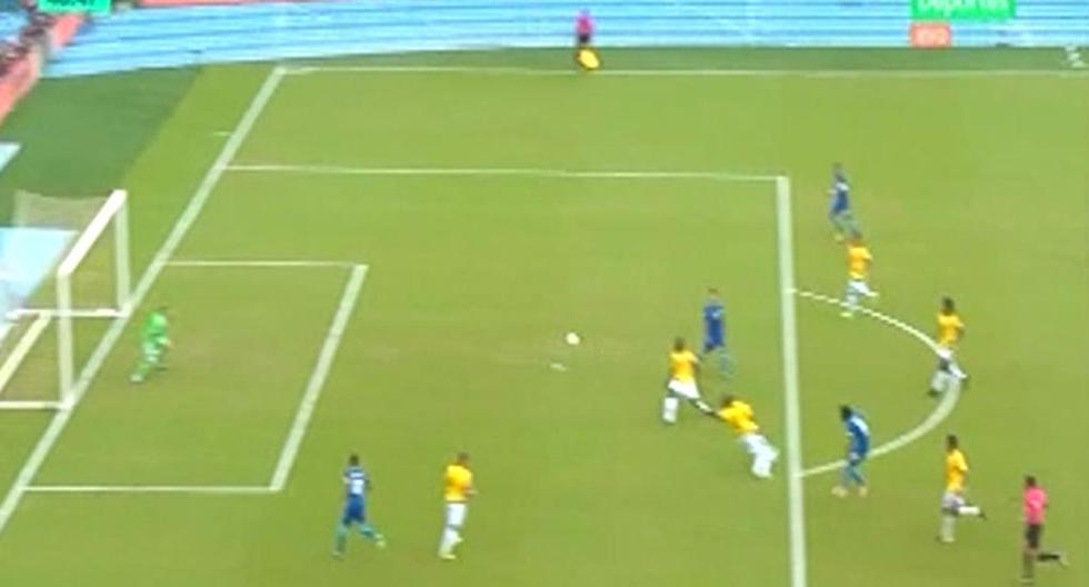 Willian abrió el marcador del Colombia vs Brasil tras una habilitación de Neymar. (Foto: Captura)