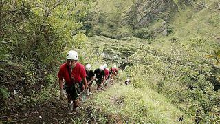 Murió turista estadounidense al caer por barranco en Camino Inca