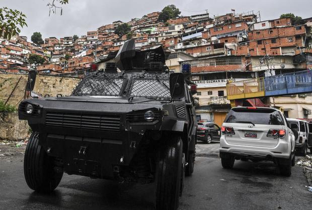 Cota 905 | Venezuela: Cientos de policías toman peligrosa barriada de  Caracas y buscan a criminales casa por casa | La Vega, Santa Rosalía, El  Paraíso, San Juan y El Valle |