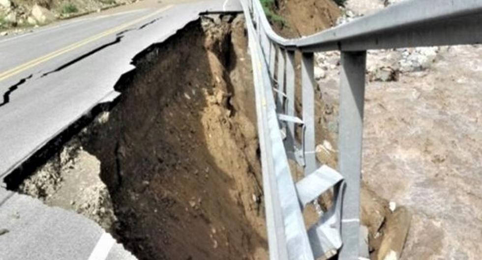 La provincia de Canta, (región Lima) ha sufrido gravemente las consecuencias de las fuertes lluvias que azotan actualmente el país, provocando el bloqueo de la carretera Lima-Canta. (Foto: Andina)