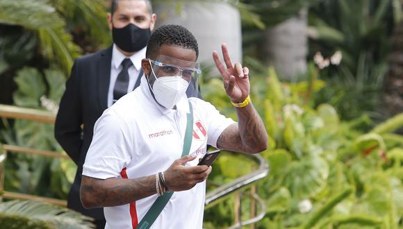 Jefferson Farfán jugó ante Paraguay y Brasil aún sin estar recuperado totalmente de su lesión. (Foto: GEC)