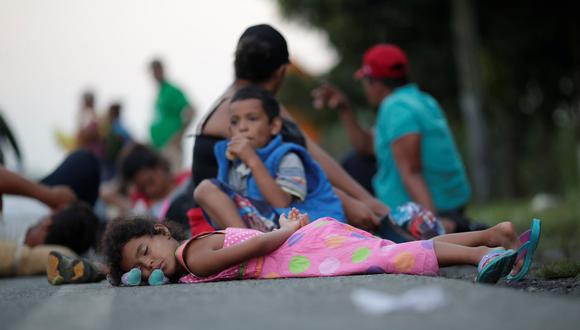 Caravana de migrantes: Save the Children pide medidas "urgentes" para proteger a niños que caminan hacia Estados Unidos. (Reuters).