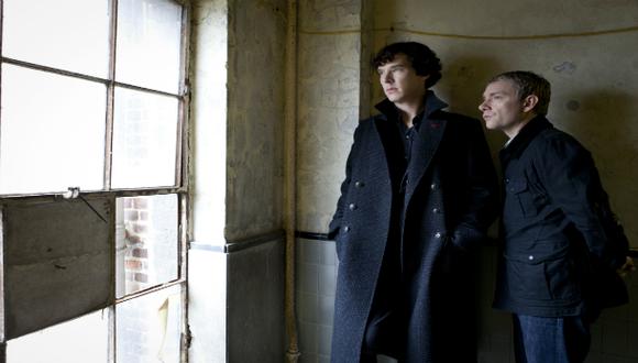 "Sherlock" tendrá dos temporadas más, asegura su creador