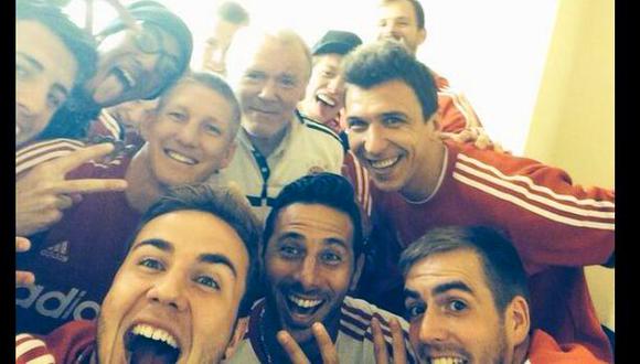 Pizarro compartió un 'selfie' del Bayern al estilo del Óscar