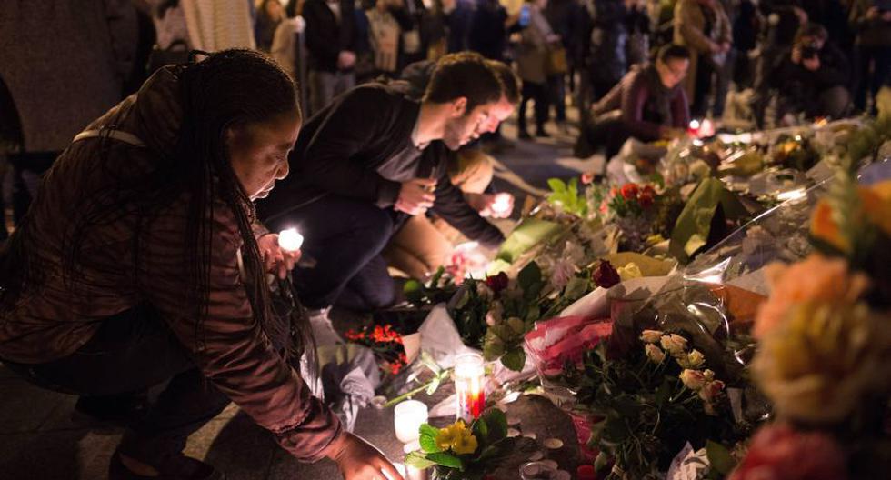 Hasta el momento hay más de 128 muertos por los atentados en París. (Foto: EFE)