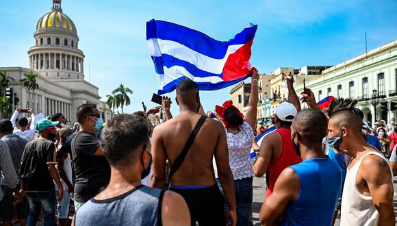 El gobierno de Cuba denegó el martes una solicitud de la oposición para organizar una protesta el mes que viene, alegando que sus promotores tienen vínculos con Washington para impulsar un cambio de régimen tras las inéditas manifestaciones del 11 y 12 de julio en toda la isla. (Foto: Yamil Lage / AFP / Archivo)