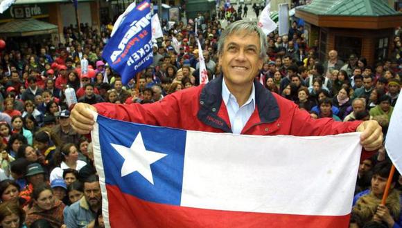 Sebastián Piñera fue candidato a la presidencia por primera vez en 2005, pero en esa ocasión perdió contra Michelle Bachelet y debió esperar un período de gobierno hasta conseguir el triunfo. (Getty Images).