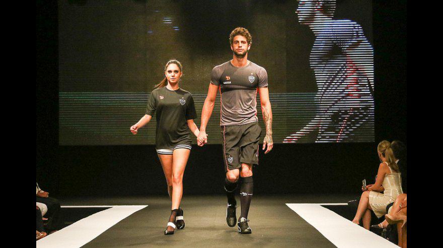 Bellas modelos presentaron camiseta de Atlético Mineiro (FOTOS) - 21