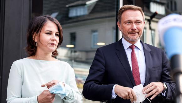 Annalena Baerbock, del Partido Verde, y Christian Lindner, del liberal. EFE