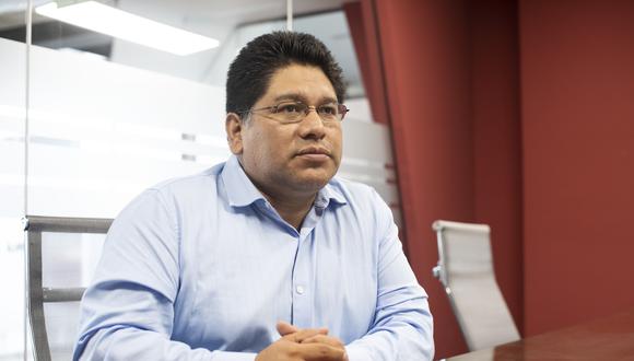 El congresista Rennán Espinoza renunció a la bancada Somos Perú y es no agrupado. (Foto: GEC)