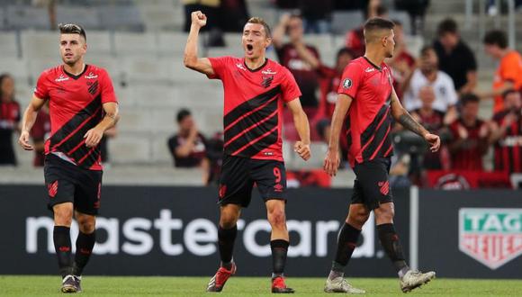 Wilstermann fue goleado por 4-0 ante Atlético Paranaense por la Copa Libertadores. El duelo se dio por la fecha 2 del Grupo G en el Arena da Baixada (Foto: ESPN)