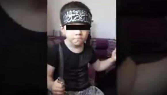 Abuela devastada tras ver a nieto en video del Estado Islámico