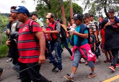 Otra caravana de migrantes hondureños cruza Guatemala rumbo a Estados Unidos