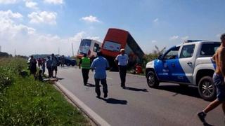 Argentina: Choque de buses deja 13 muertos y 34 heridos