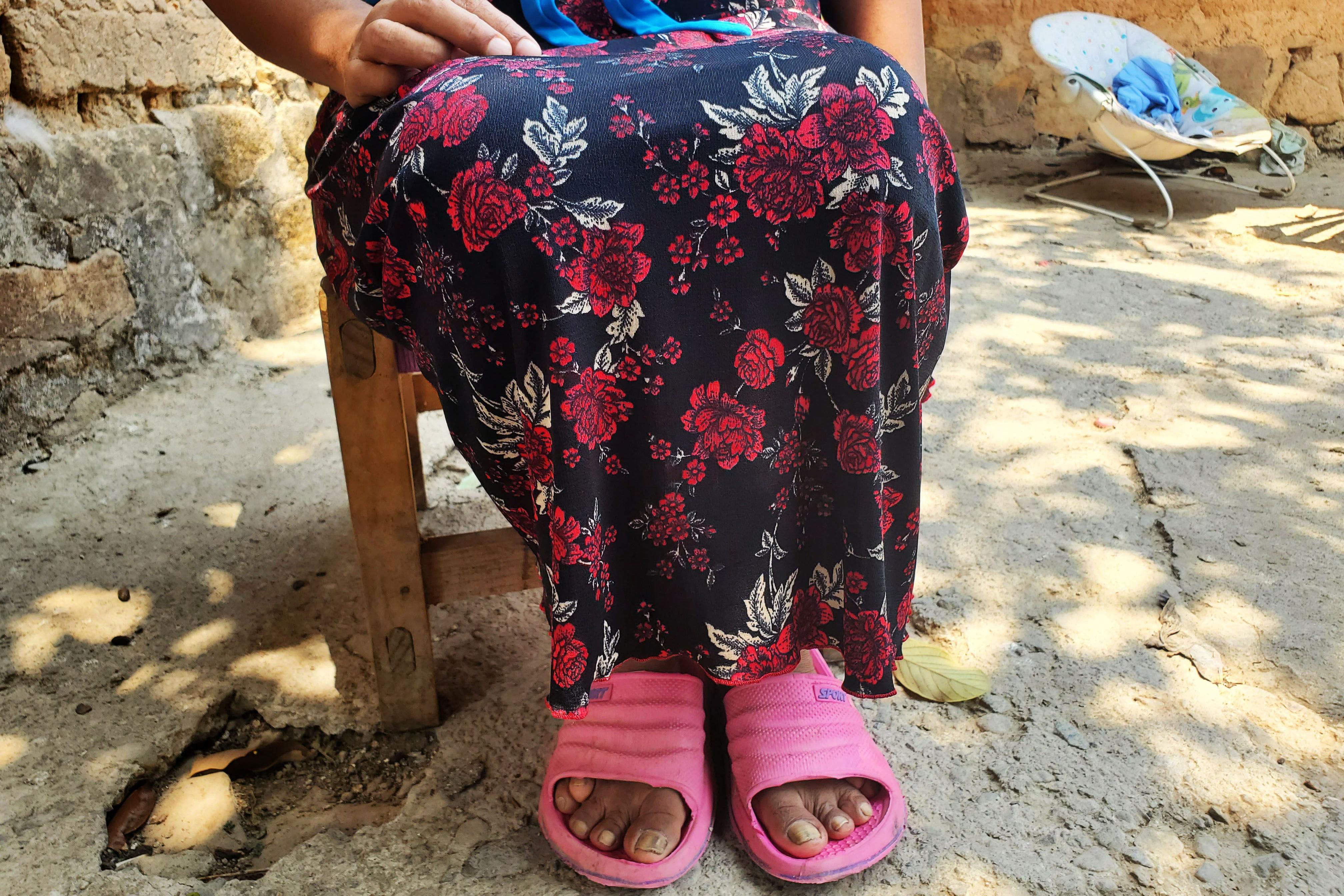 Norma, partidaria de eliminar la práctica de la venta de niñas en la comunidad, prefirió no mostrar su imagen. (MARCOS GONZÁLEZ / BBC).