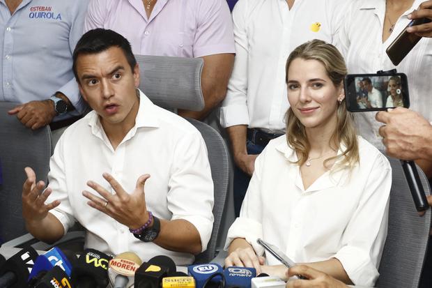 National Democratic Action Party Ecuadorian presidential candidate Daniel Noboa speaks after learning the first results of the presidential election.  (AFP).