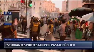 Plaza San Martín: estudiantes protestan por costo del pasaje para escolares en el Metropolitano | VIDEO
