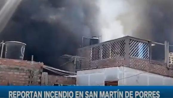 El incendio ocurre en un inmueble ubicado en la cuadra 2 del jirón Mateo Aguilar | Foto: Captura de Canal N