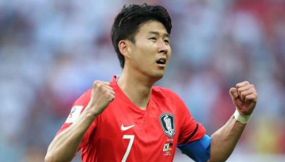 Corea del Sur superó en el tiempo suplementario a Japón (2-1) y consiguió el trofeo de los Juegos Asiáticos. Con ello el delantero Son Heung-Min se libró del servicio militar en su país. (Foto: AFP)