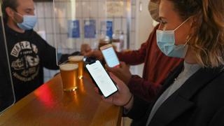 Coronavirus: Dinamarca elimina la mascarilla en interiores y amplía el horario en bares y restaurantes