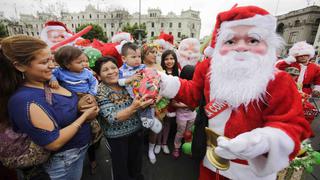 ‘Papá Noeles’ protagonizaron colorida caravana en Lima [FOTOS]