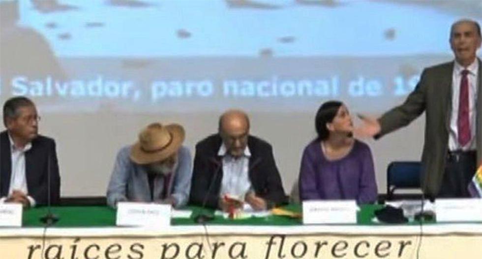 Verónika Mendoza participó en la celebración del 50 aniversario de fundación del partido Vanguardia Revolucionaria en 2015. El video fue publicado en Facebook. (Foto: Facebook)