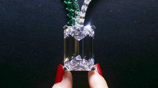 Ginebra: El mayor diamante subastado batió récord mundial