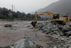 Llevan maquinaria pesada a varios puntos de Lima para trabajos de prevención ante lluvias