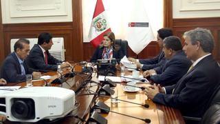 Aráoz dialogó con gobernadores regionales sobre reconstrucción