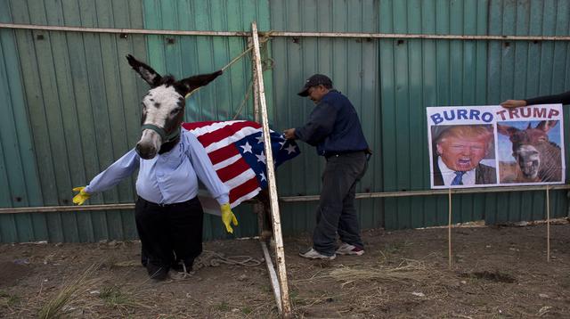 Parodian a Donald Trump en festival de burros en México  - 1
