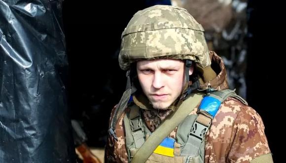 Un soldado ucraniano desplegado en la frontera. (AFP).