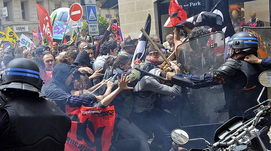 Francia se desborda con violencia contra la reforma laboral - 4