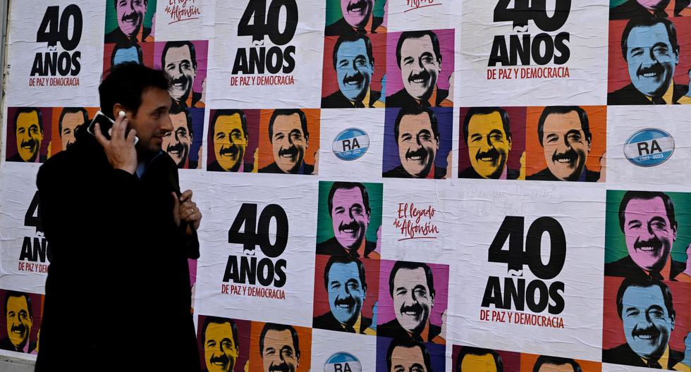 Argentina: histórico partido Unión Cívica Radical carga contra el candidato presidencial Javier Milei
