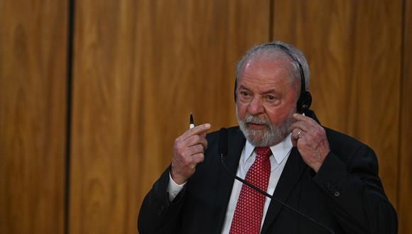 El Presidente de Brasil, Luiz Inácio Lula da Silva, habla durante una rueda de prensa tras una reunión con el canciller de Alemania, Olaf Scholz, el 30 de enero de 2023, en el Palacio de Planalto, en Brasilia, Brasil. (Foto de André Borges / EFE)