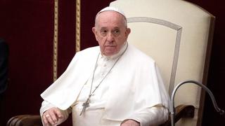 El papa Francisco es operado con éxito de un problema de colon 