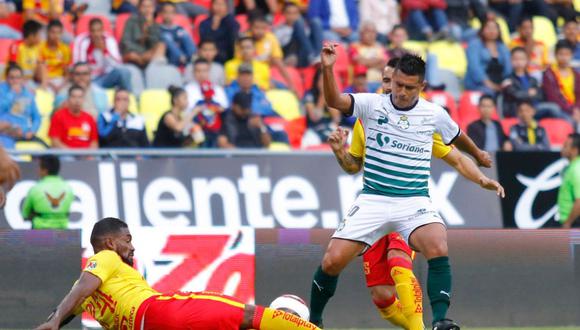 Monarcas empató 1-1 ante Santos Laguna con Raúl Ruidíaz y Andy Polo por tercera fecha de Liga MX. (Foto: AFP)