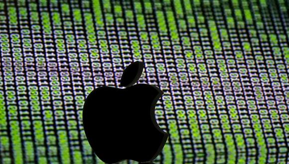 Apple acaba de lanzar una actualización del iOS para reparar vulnerabilidades ante posibles ataques de malware en los iPhone y iPad. (Foto: REUTERS/Dado Ruvic/Illustration/File Photo)