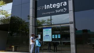 Casi cuatro millones de afiliados terminarán sin dinero en sus fondos por retiros de AFP, según Tuesta