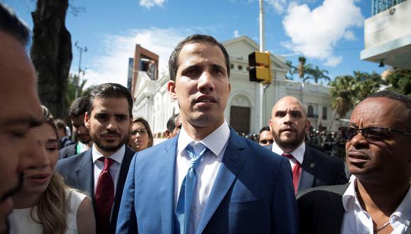 Juan Guaidó fue impedido de entrar en la sede de la Asamblea Nacional de Venezuela. (EFE/ Rayner Peña).