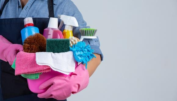 Conoce cómo proteger tu piel de los productos de limpieza