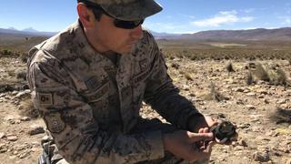 La peligrosa tarea de limpiar de minas la frontera Chile-Perú