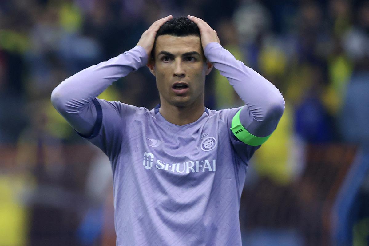 alumno confiar sopa VIDEO VIRAL: aficionados del Al-Nassr pisotean camiseta de Cristiano Ronaldo  tras eliminación de la Supercopa de Arabia Saudita | DEPORTE-TOTAL | EL  COMERCIO PERÚ